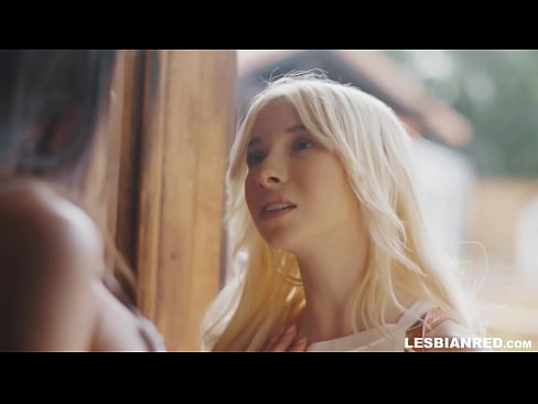 ❤️ Djevojka dolazi kući nekoliko mjeseci kasnije i na kraju jede mačkicu svoje maćehe Seks video na hr.porn-mate.ru