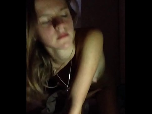 ❤️ Djevojka masturbira i svršava Seks video na hr.porn-mate.ru